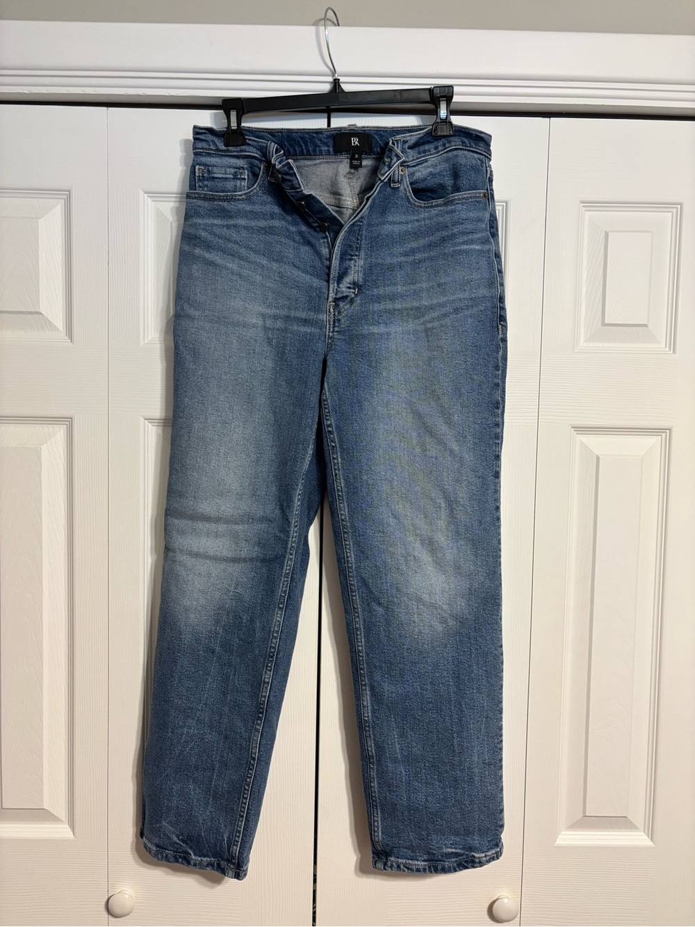 Banana Republic Straight Leg Jeans in Medium Blue